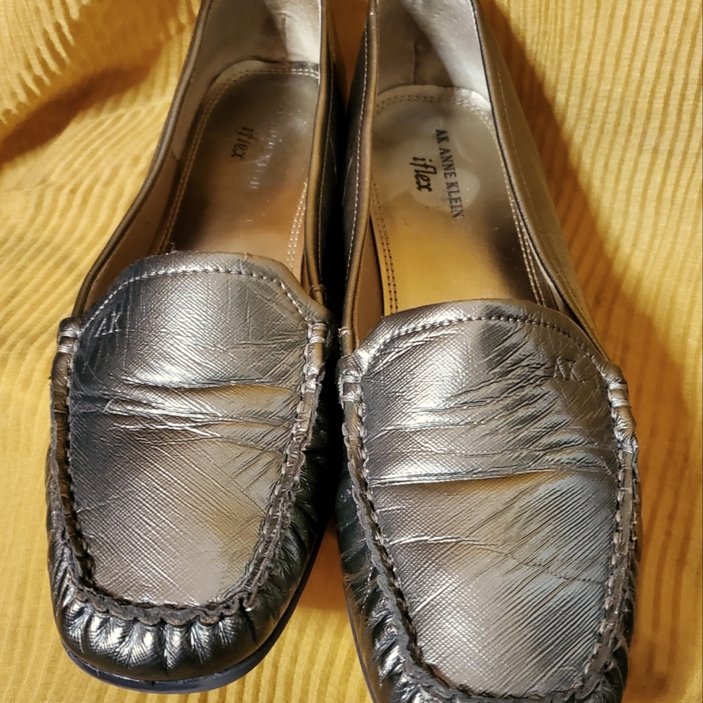 Anne Klein iFlex Loafers in Pewter 8.5M